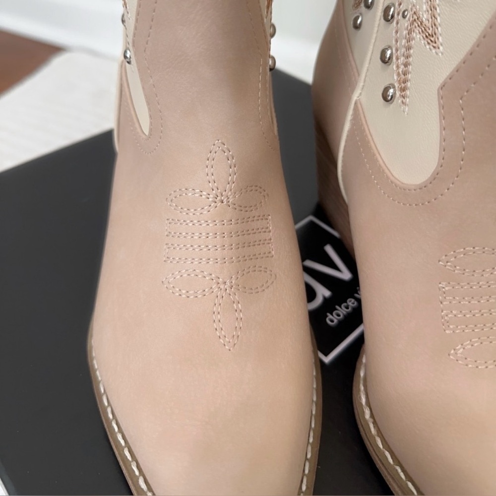 Dolce Vita Tan and Cream Heeled Boots - Picture 10 of 13